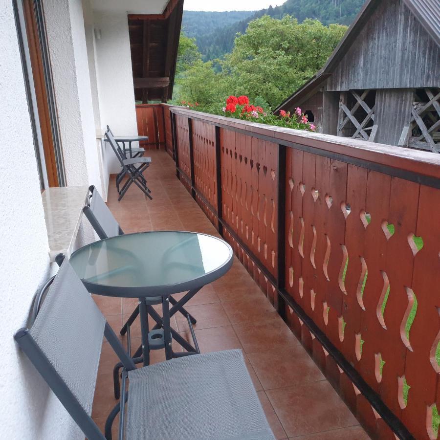Apartmaji Pri Medvedu 보히니 외부 사진